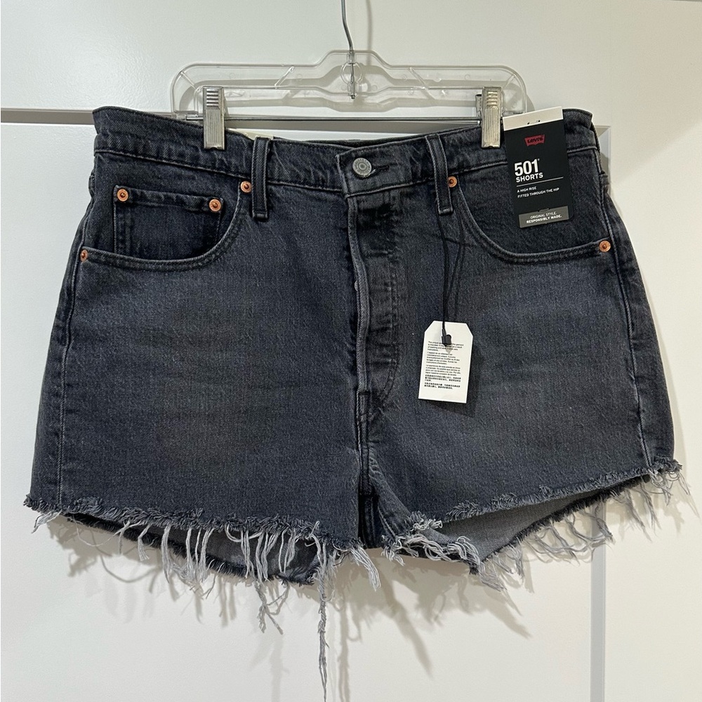 Levi black 501 denim shorts NWT never worn! FIT MORE LIKE A 31!!!!